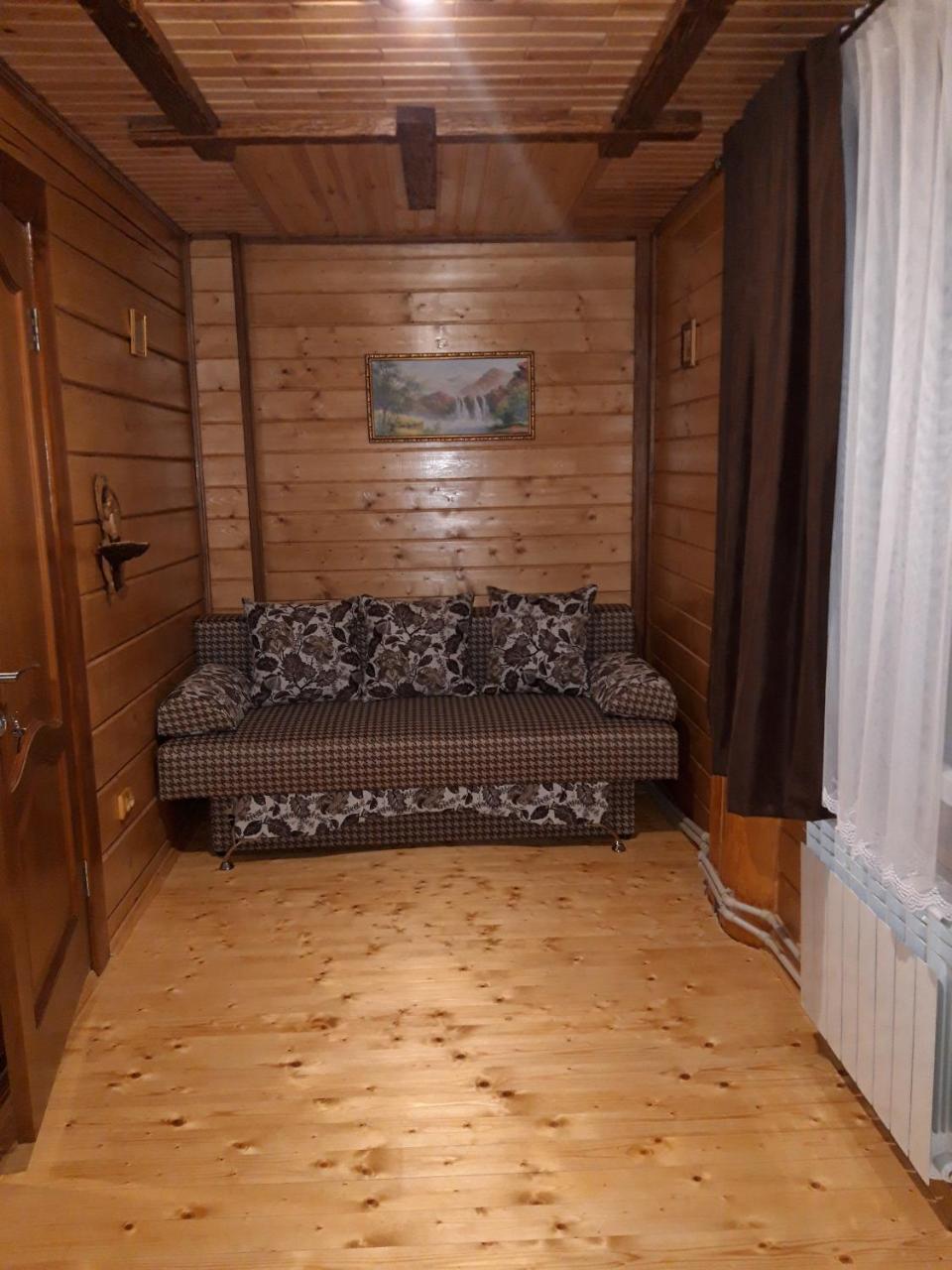 Synevyrskyj Chardash Guest house *